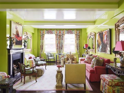 How to Pick the Perfect Paint Color For Your Dining Room