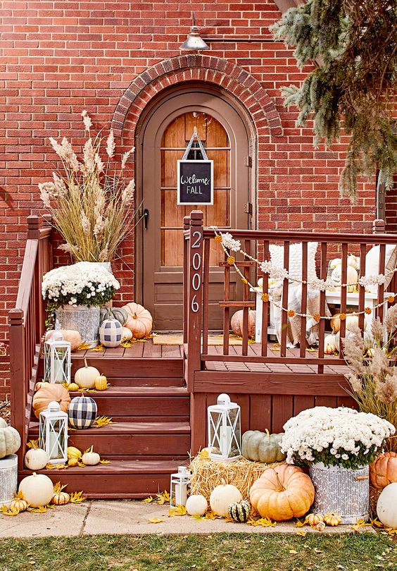 Rustic Welcoming Placard