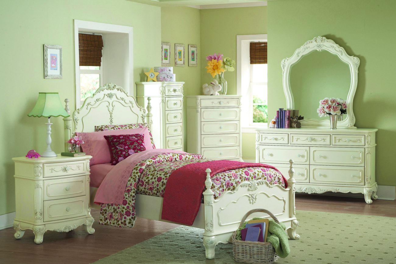The Vintage Princess Room